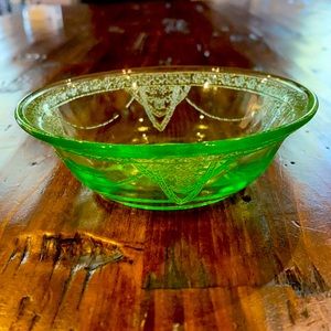 URANIUM GLASS Sherbet Dish